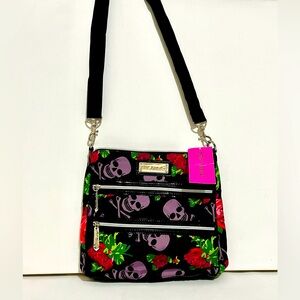 Betsey Johnson Rockin Skulls 2 Zip crossbody BH75150P